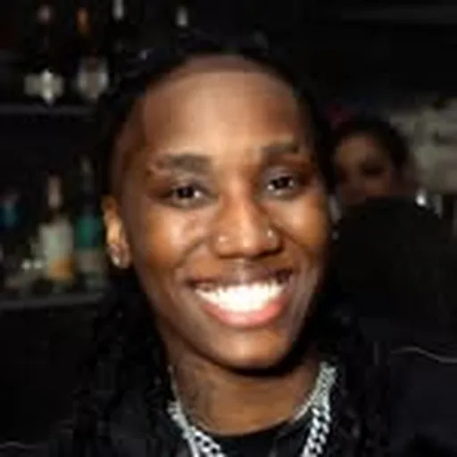 @iam_bigmoufbo profile image