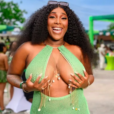 @iam_candiie profile image