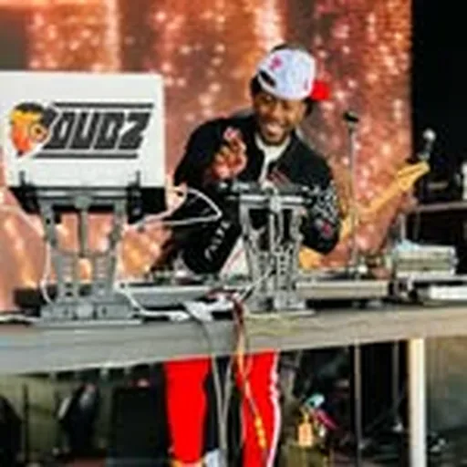 @iamdjdubz profile image