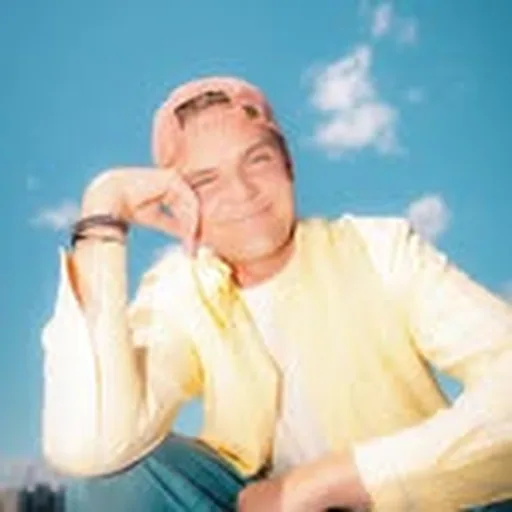 @iamdjlews profile image