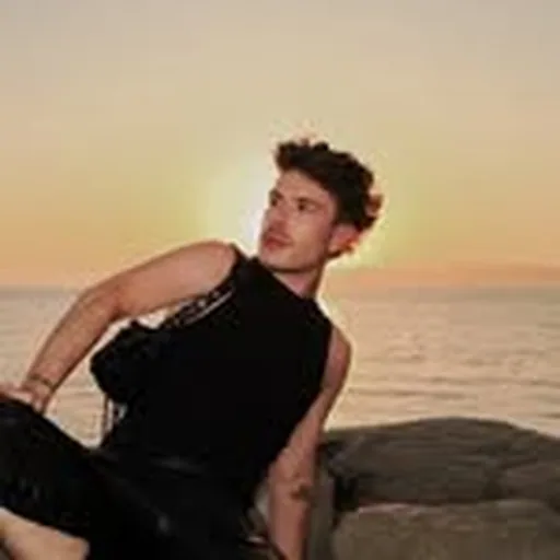 @iamjameskebrev profile image