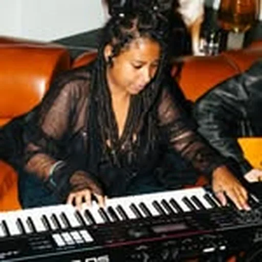@iamlaurenfuller profile image