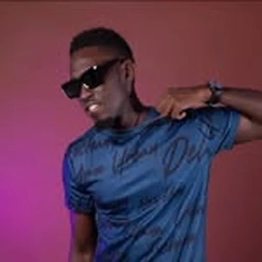 @iamyounglyrics profile image