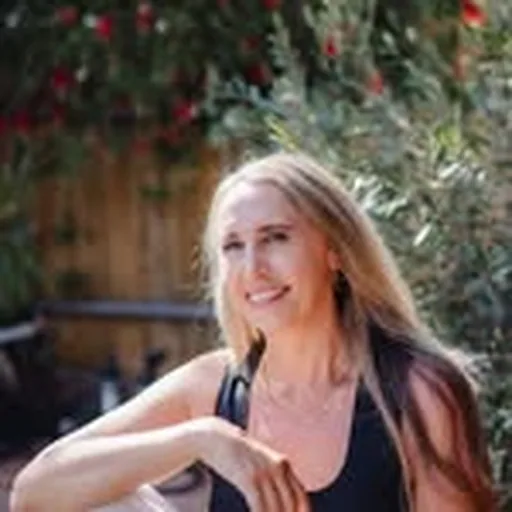 @igniteurwellnessbusiness profile image