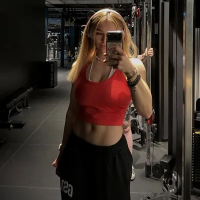 @im_chloe_btw profile image