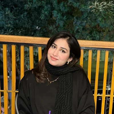 @images_bymomina profile image