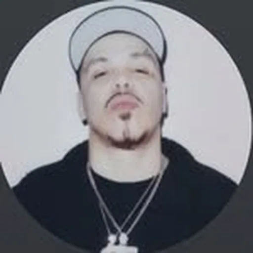@imaxelleon profile image