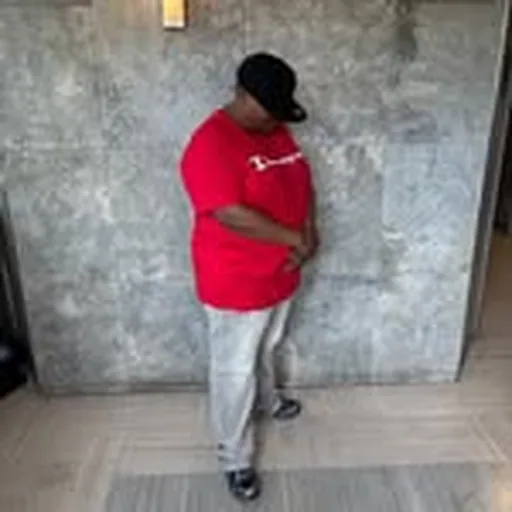 @imsouniversal profile image