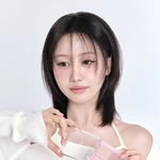 @in_bora_ profile image