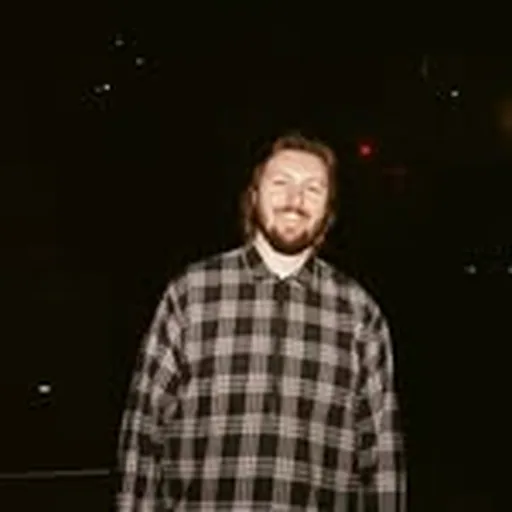 @inafekt profile image