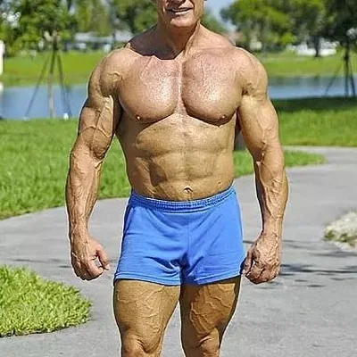@instamuscledaddies profile image