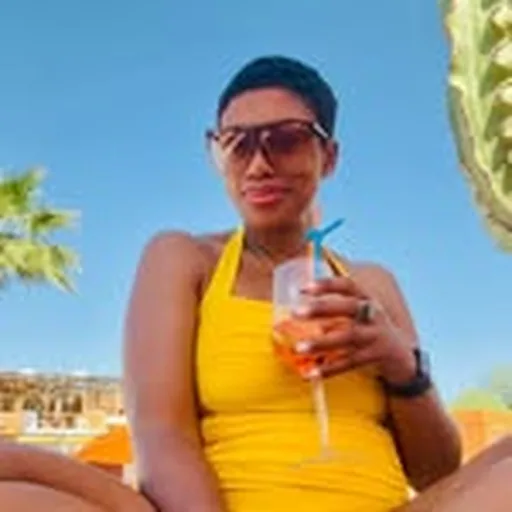 @instylluxetravel profile image