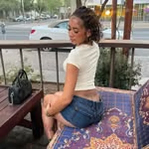@isthatlyza profile image