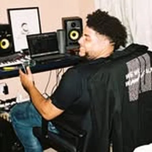 @itsbigzuu profile image