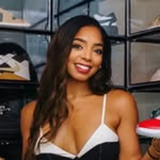 @itsbrittwaters profile image