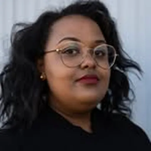 @itsfanay profile image