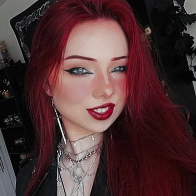 @itshooleytv profile image