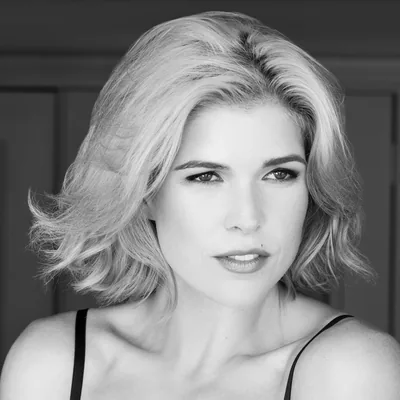 @itsjuliarae profile image