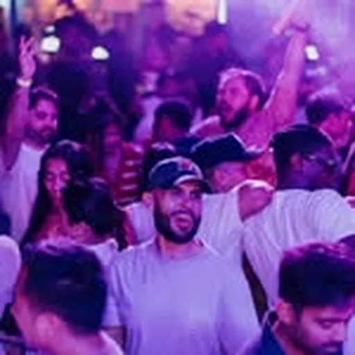 @itsjustsanti profile image