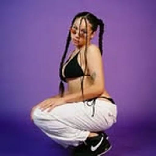 @itslamira profile image