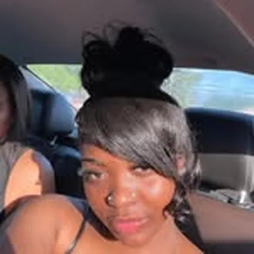 @itslyshae profile image