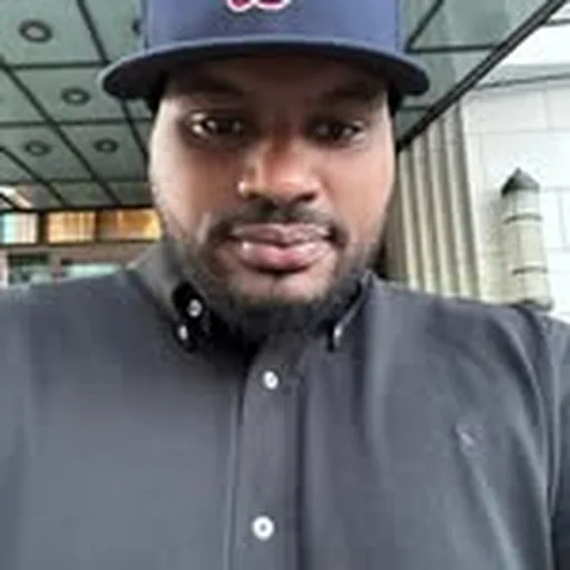 @itsmoneybags profile image
