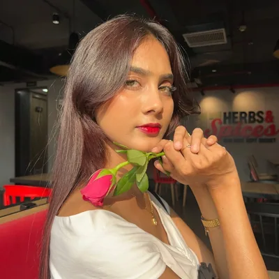 @itsquirkysana profile image