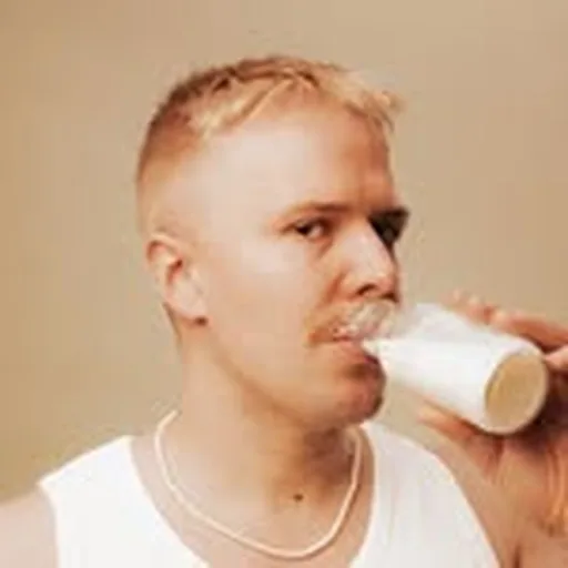 @itsronyrex profile image