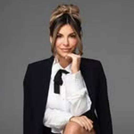 @jaclyntromo profile image