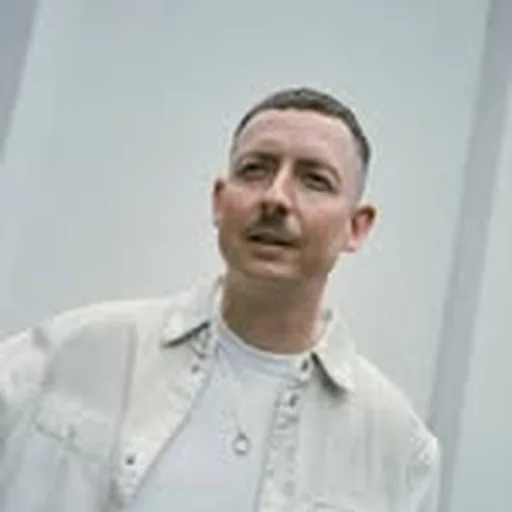@jameshurrmusic profile image