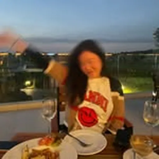 @janeyjk profile image