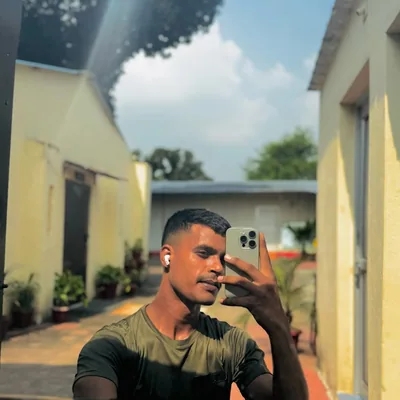 @jassi_i_53 profile image