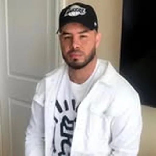 @jay_oxv profile image