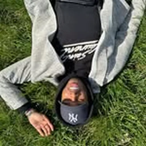@jayedoesmyhair profile image