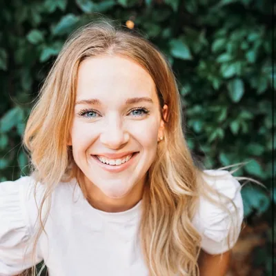 @jenamroach profile image
