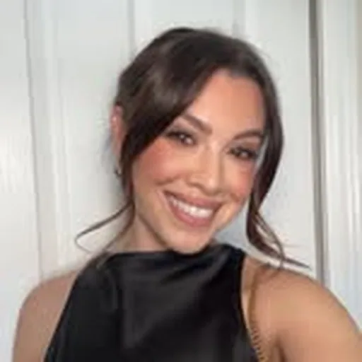 @jennylucia.makeup profile image