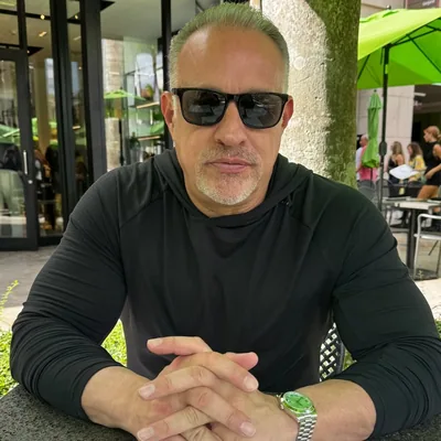 @johnh.ruiz profile image