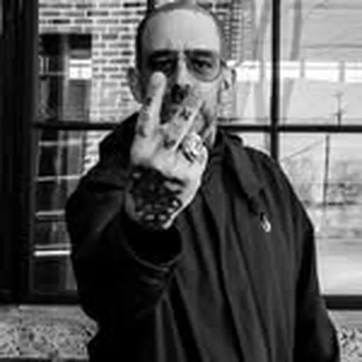 @johnnyrioux profile image