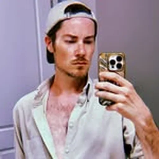 @jomo.nyc profile image