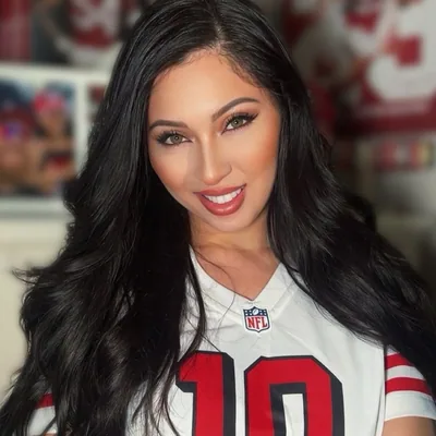 @jovahnajanelly profile image