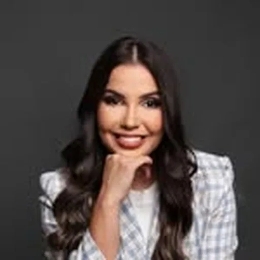 @jualessandramakeup profile image