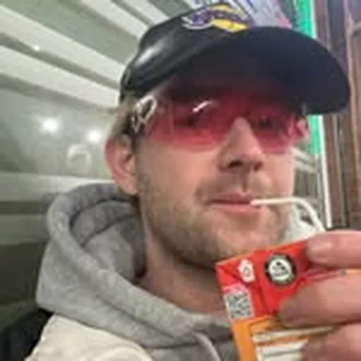 @juicysus.maus profile image