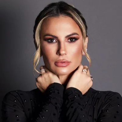 @julianaferoldi profile image