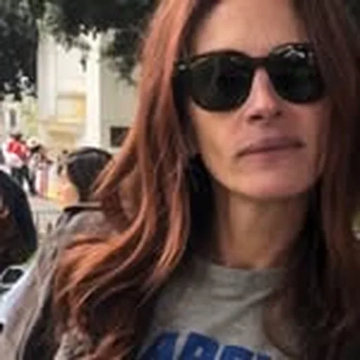 @juliaroberts profile image