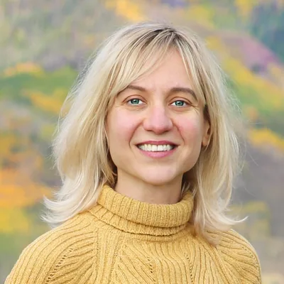 @juliasalbumblog profile image