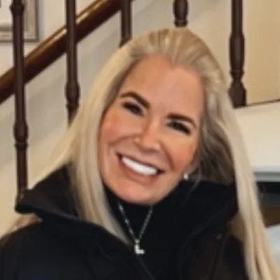 @julie.thedesigntwins profile image