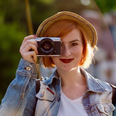 @julie.travelholic profile image