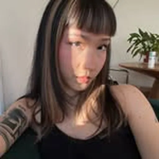 @juliebbt_ profile image