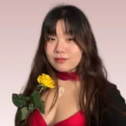 @juliemuzic profile image
