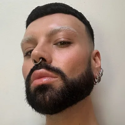 @justjohnnyb profile image